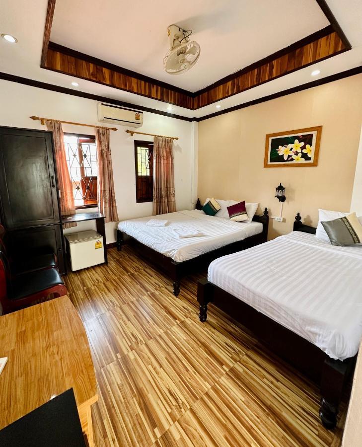 Singharat Boutique House Bed & Breakfast หลวงพระบาง ภายนอก รูปภาพ