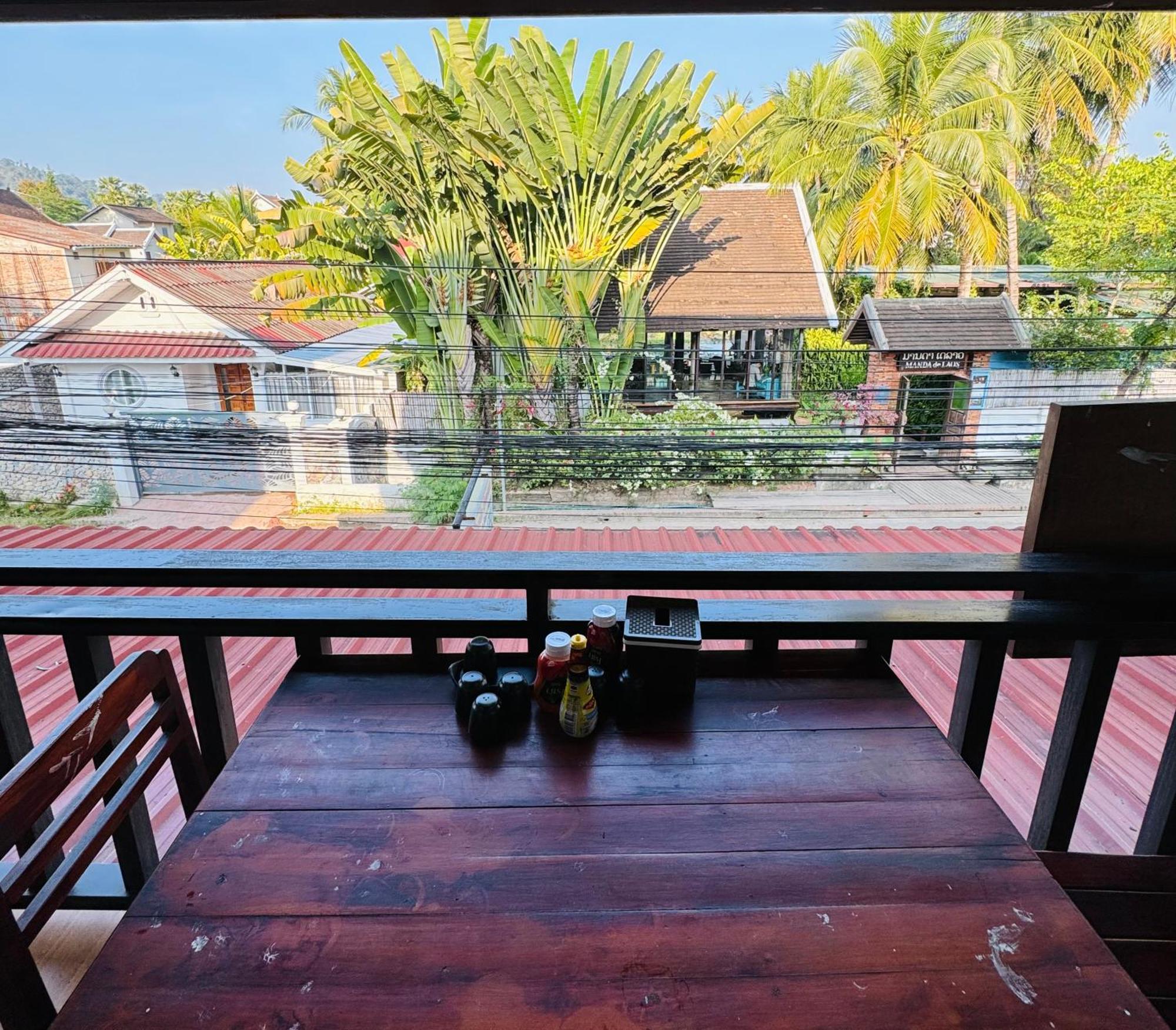 Singharat Boutique House Bed & Breakfast หลวงพระบาง ภายนอก รูปภาพ