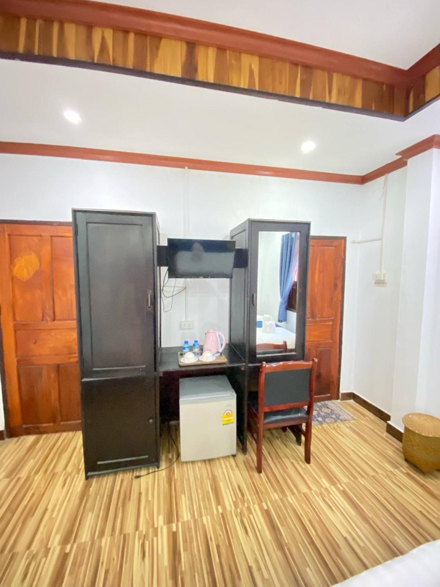 Singharat Boutique House Bed & Breakfast หลวงพระบาง ภายนอก รูปภาพ