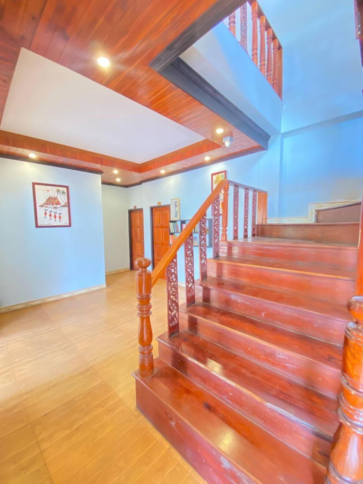 Singharat Boutique House Bed & Breakfast หลวงพระบาง ภายนอก รูปภาพ
