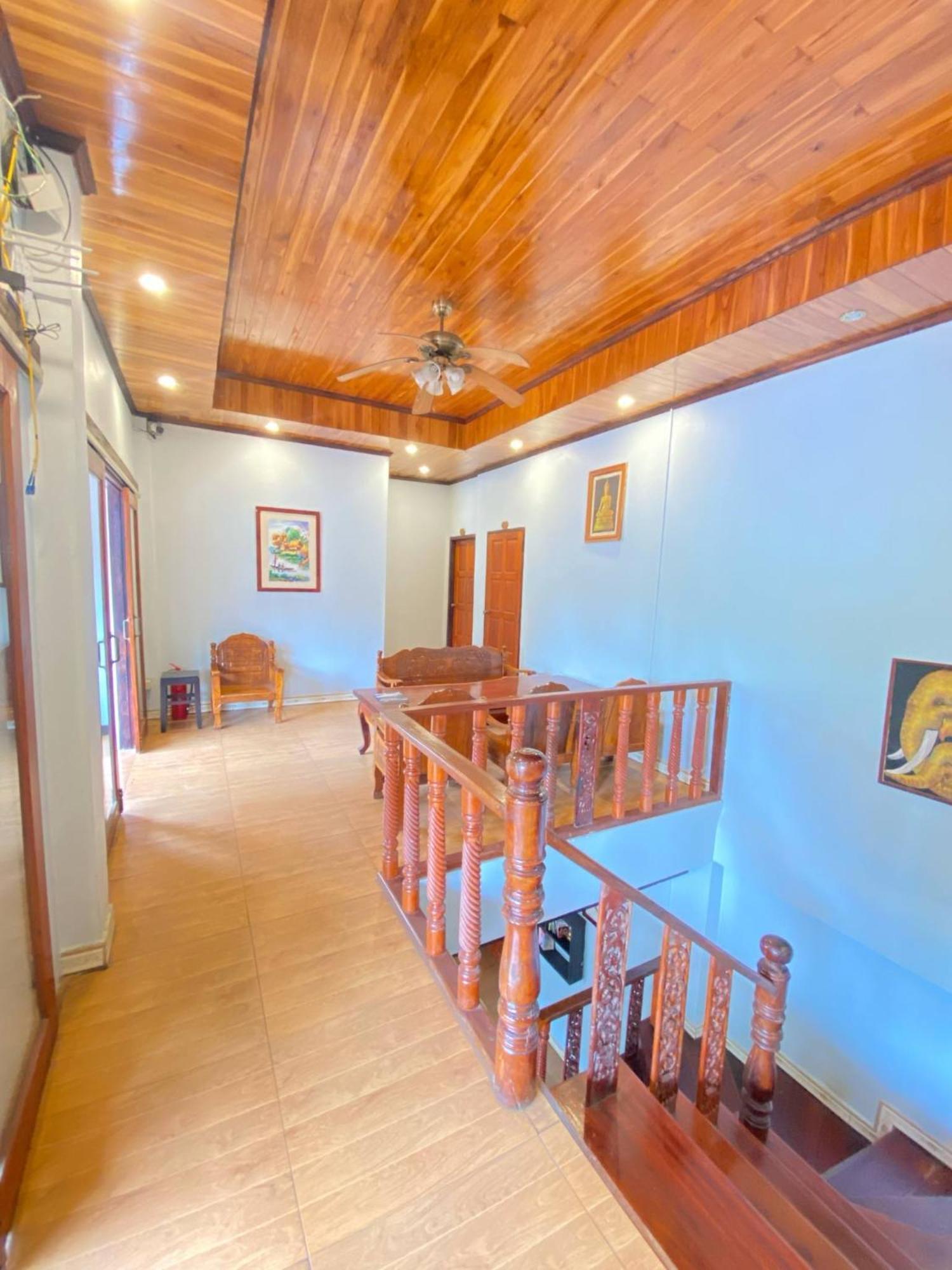 Singharat Boutique House Bed & Breakfast หลวงพระบาง ภายนอก รูปภาพ