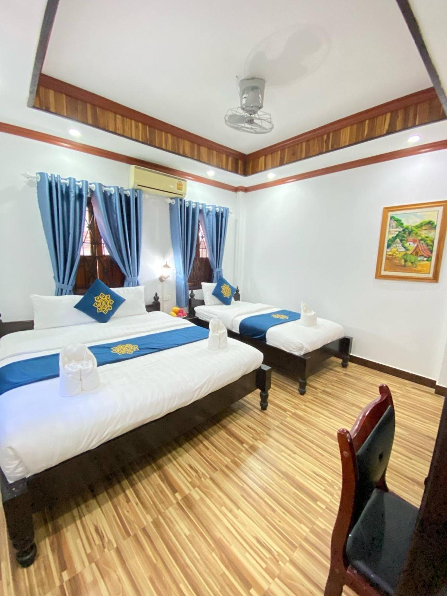 Singharat Boutique House Bed & Breakfast หลวงพระบาง ภายนอก รูปภาพ