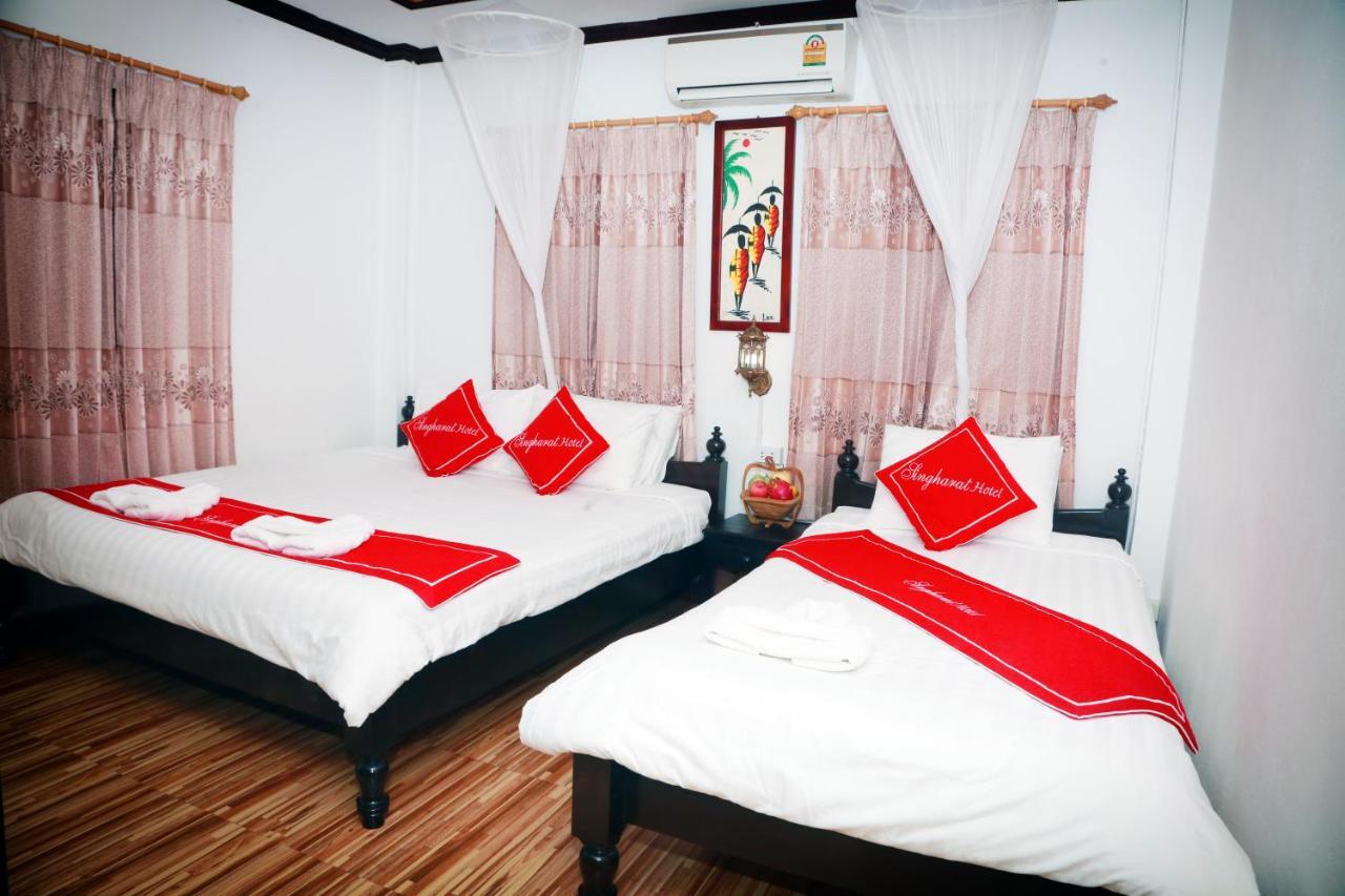 Singharat Boutique House Bed & Breakfast หลวงพระบาง ภายนอก รูปภาพ